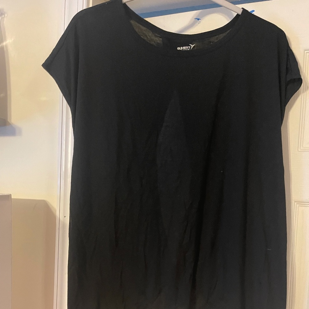 Keyhole Back Active Top